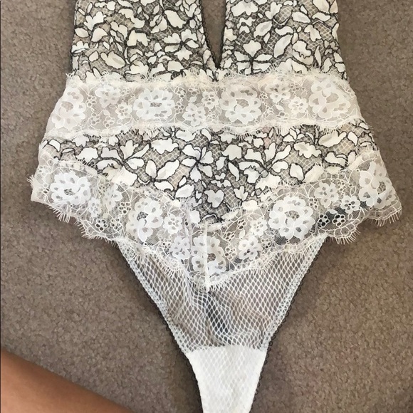 Super sexy Victoria’s Secret bodysuit! - Picture 2 of 6